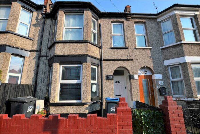 3 Bedroom Property To Rent In Manor Road, London, SE25