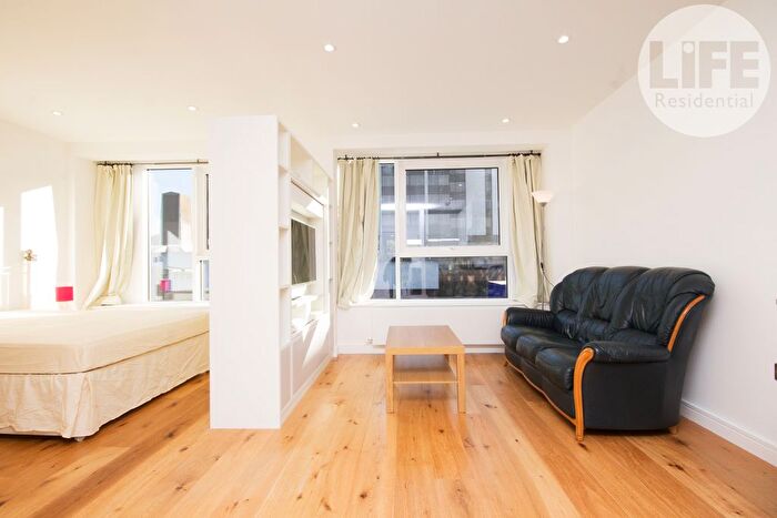 Studio To Rent In Balfour Road, Hounslow, TW3