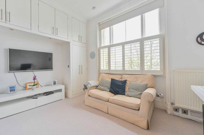 1 Bedroom Flat To Rent In Cranley Gardens, South Kensington, London, SW7