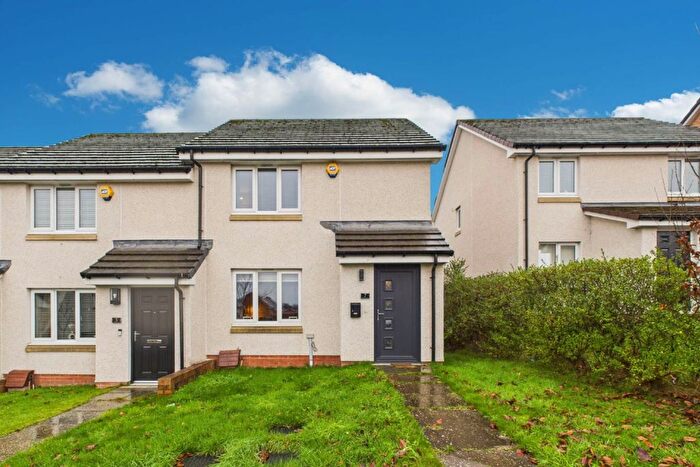 3 Bedroom End Terrace House For Sale In Harfield Gardens, Barlanark, G33