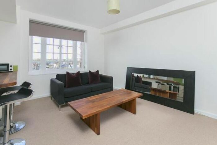 2 Bedroom Flat To Rent In Harrowby Street, Marylebone, London, W1H