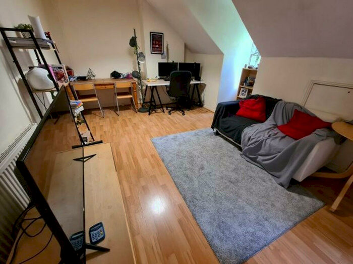 1 Bedroom House To Rent In Regent Park Terrace, Leeds, LS6