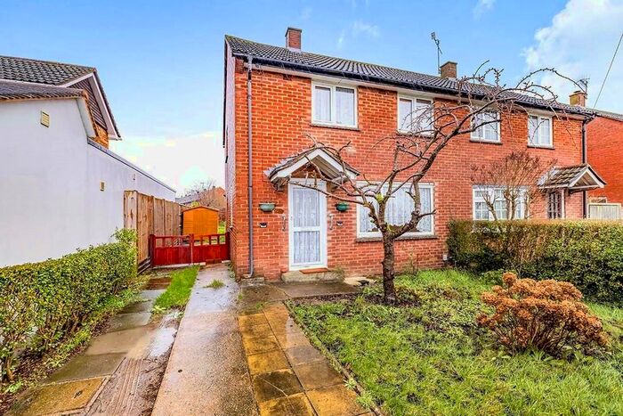 3 Bedroom Detached House To Rent In Little Bushey Lane, Bushey, Hertfordshire WD23