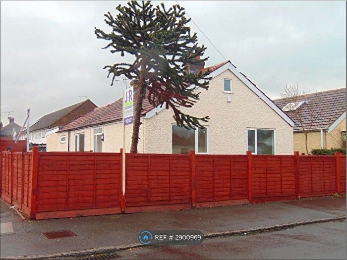 4 Bedroom Bungalow To Rent In Bower Way, Slough, SL1