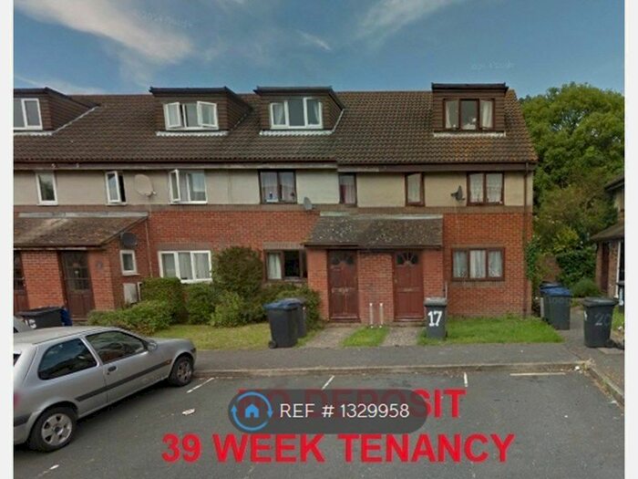 5 Bedroom Terraced House To Rent In Regency Place, Canterbury, CT1