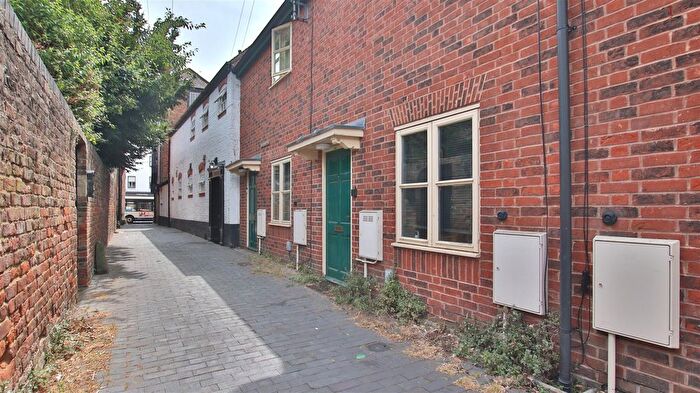 2 Bedroom Property For Sale In Post Office Lane, Tewkesbury, GL20