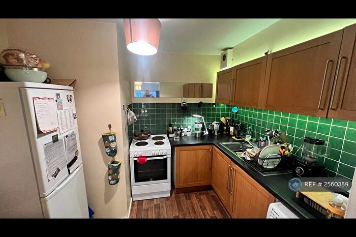 1 Bedroom Flat To Rent In Clarendon Road, Leeds, LS2