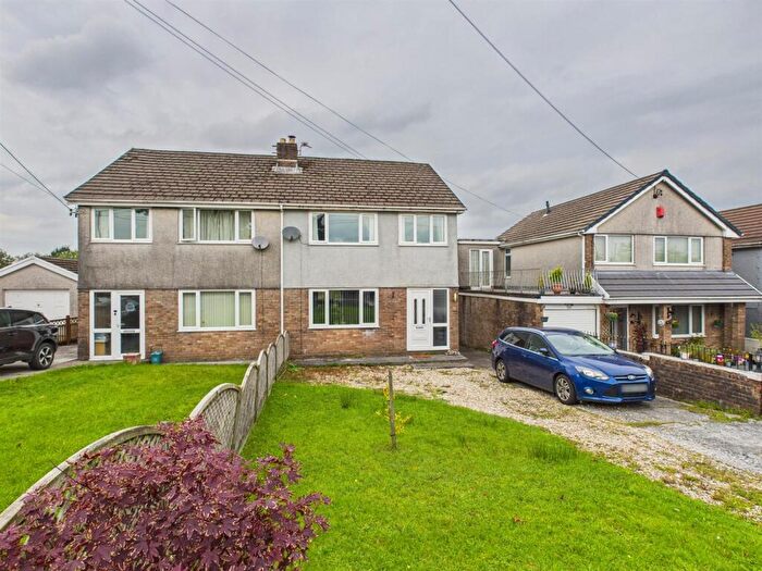 3 Bedroom Semi Detached House For Sale In Pontardulais Road, Tycroes, Ammanford, SA18