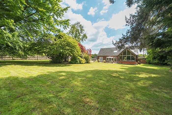 3 Bedroom Detached House For Sale In Portsmouth Road, Hindhead, GU26