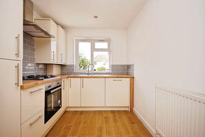 2 Bedroom Flat For Sale In Highview Road, Bristol, Gloucestershire, BS15