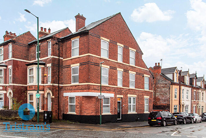 4 Bedroom Semi Detached House To Rent In Colwick Road, Sneinton, NG2