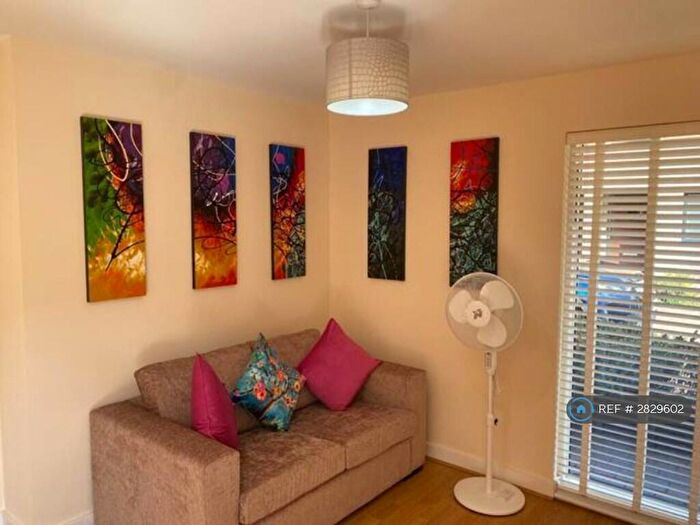 2 Bedroom Semi Detached House To Rent In Elm Road, Cambridge, CB2