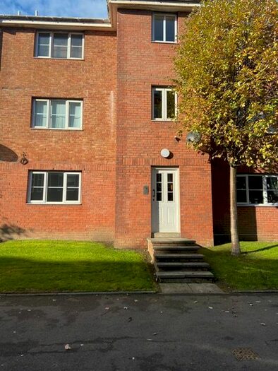 2 Bedroom Flat To Rent In Main Street, Glasgow, G40