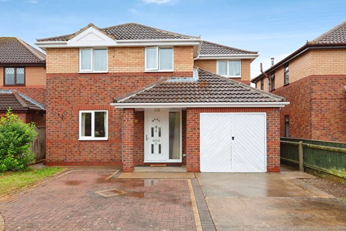 4 Bedroom Detached House For Sale In Chelsea Walk, Cleethorpes, Lincolnshire, DN35