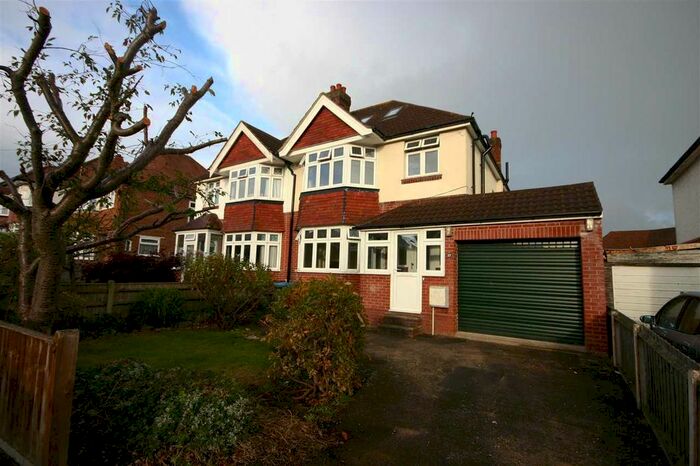 4 Bedroom Semi-Detached House To Rent In Luccombe Road, Shirley, Southampton, SO15