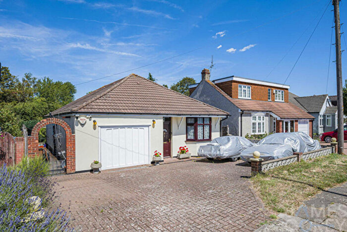 3 Bedroom Detached Bungalow For Sale In Barton Road, Sidcup, DA14
