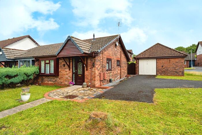 2 Bedroom Bungalow For Sale In Heol Pentre Bach, Gorseinon, Swansea, SA4