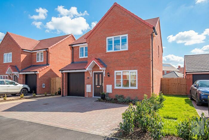 4 Bedroom Detached House For Sale In Harness Maker Way, Hethersett, NR9