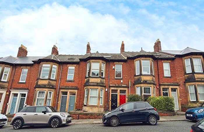 4 Bedroom Flat For Sale In Grosvenor Avenue, Jesmond, Newcastle Upon Tyne, NE2