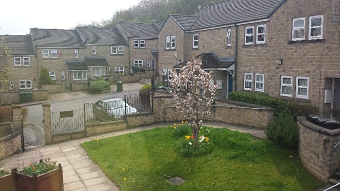 2 Bedroom Flat To Rent In Nunthorpe Road, Leeds, West Yorkshire, LS13