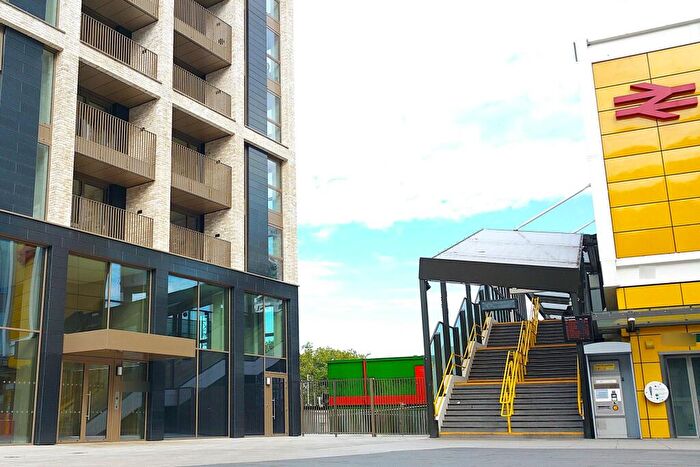 1 Bedroom Apartment To Rent In Caithness Walk, Croydon, CR0