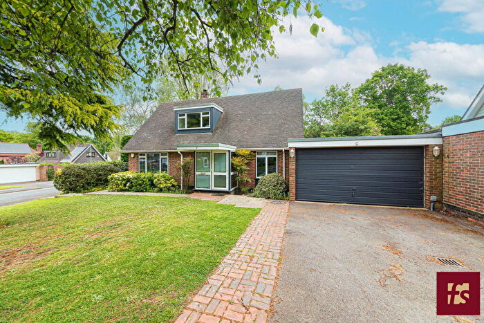 4 Bedroom Detached House To Rent In Salamanca, Crowthorne, Berkshire, RG45