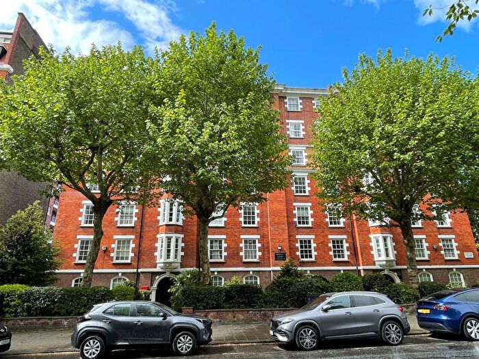 Studio To Rent In Grove End Road, London, NW8