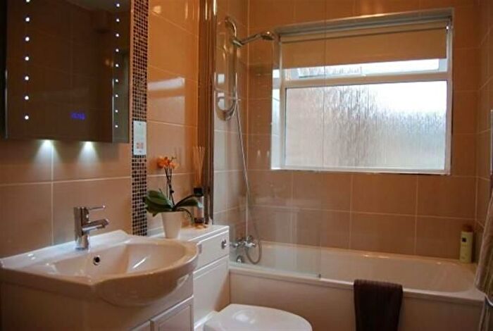 2 Bedroom Flat To Rent In Chorleywood, Rickmansworth, WD3