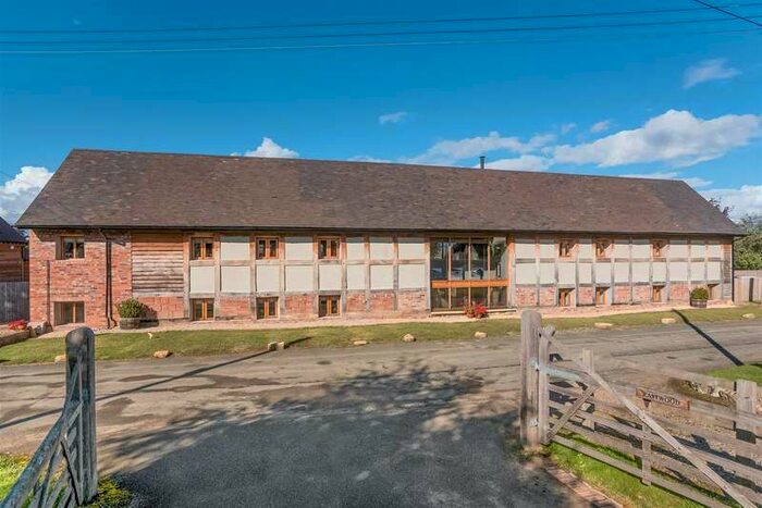 4 Bedroom Barn Conversion Character Property For Sale In Russell Street, Great Comberton, Pershore, Worcestershire, WR10