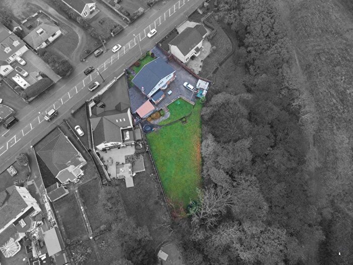 4 Bedroom Detached House For Sale In Swansea Road, Gorseinon, Swansea, West Glamorgan, SA4