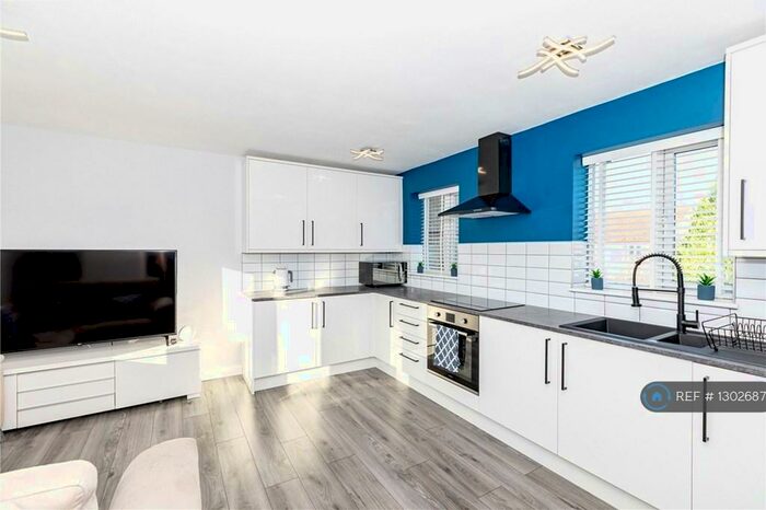 1 Bedroom Terraced House To Rent In Spruce Drive, Bicester, OX26