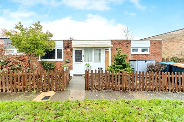 2 Bedroom Bungalow For Sale In Sheelin Grove, Bletchley, Milton Keynes, Buckinghamshire, MK2