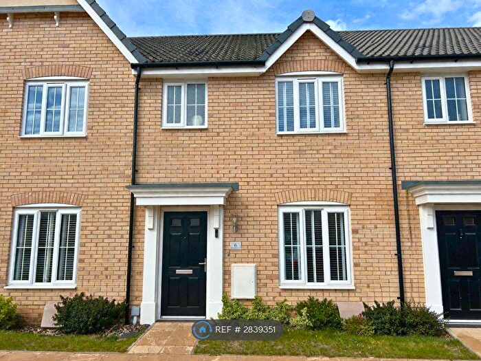 3 Bedroom Terraced House To Rent In Rawlinson Crescent, Bury St Edmunds, IP32