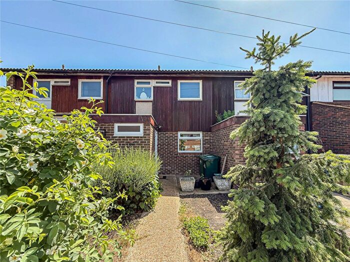 3 Bedroom Terraced House For Sale In Bridle Close, Sunbury-On-Thames, Surrey, TW16