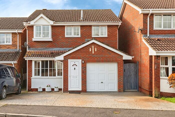 4 Bedroom Detached House For Sale In Field Farm Close, Stoke Gifford, Bristol, Gloucestershire, BS34