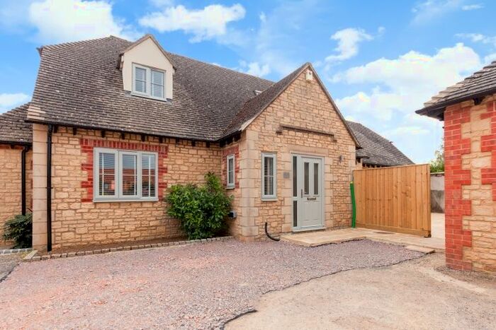 3 Bedroom Cottage To Rent In Aston Road, Brighthampton, Witney, OX29