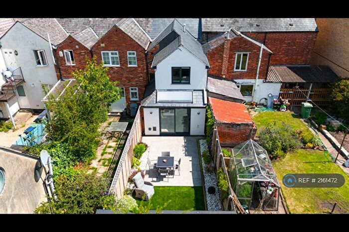 2 Bedroom Terraced House To Rent In Lime Walk, Headington, Oxford, OX3