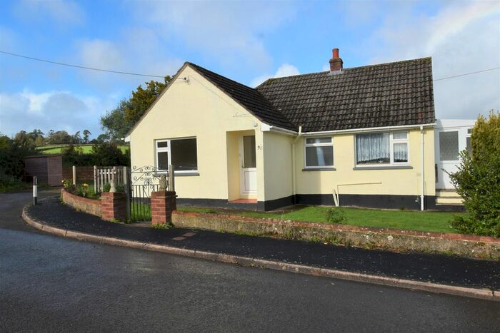 3 Bedroom Bungalow To Rent In Southfield Way, Tiverton, Devon, EX16