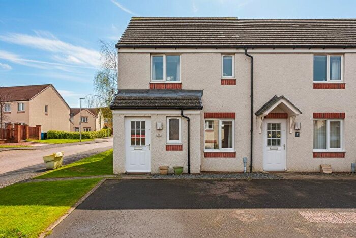 3 Bedroom Terraced House For Sale In Serf Avenue, Dunfermline, KY11
