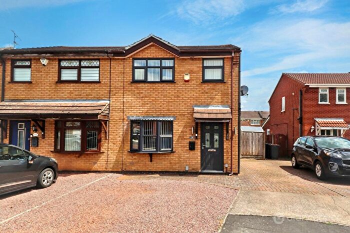 3 Bedroom Semi-Detached House For Sale In Epsom Close, Bedworth, CV12