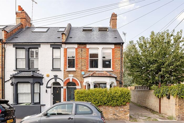 5 Bedroom Property To Rent In Turner Road, London, E17