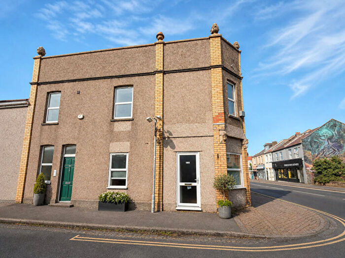 1 Bedroom Flat To Rent In A West Street, BS3