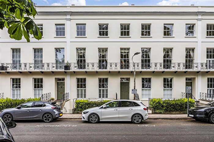 2 Bedroom Flat For Sale In Montpellier Spa Road, Cheltenham, GL50