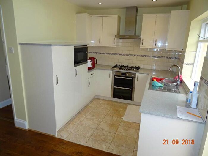 4 Bedroom Semi-Detached House To Rent In Station Road, Filton, Bristol, BS34