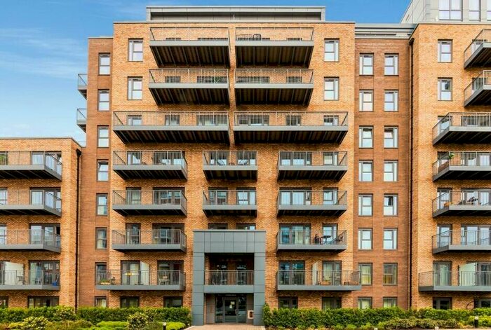 2 Bedroom Flat To Rent In Fairbank House, Beaufort Park, Colindale, NW9