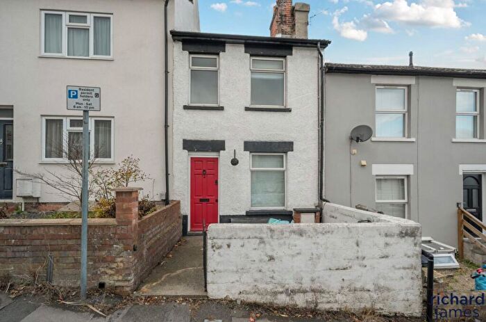 2 Bedroom Terraced House For Sale In Belle Vue Road, Old Town, Swindon, SN1