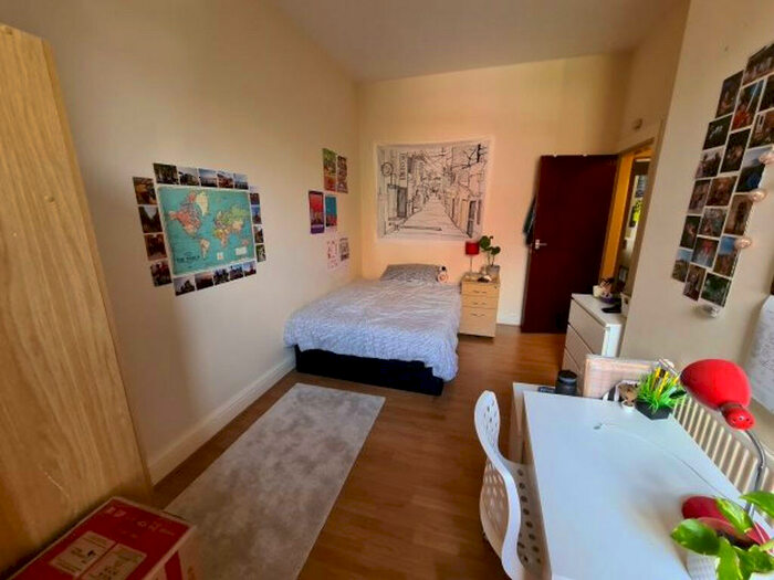 2 Bedroom House To Rent In Kensington Terrace, Leeds, LS6