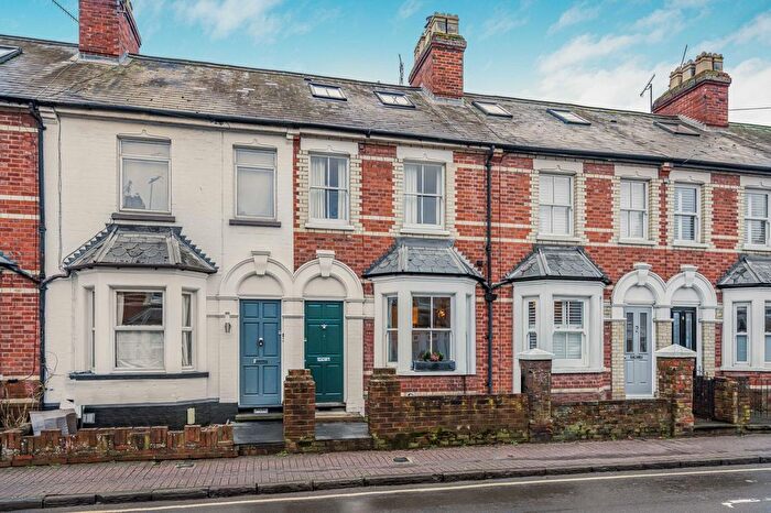 3 Bedroom Terraced House For Sale In Kings Road, Henley-On-Thames, RG9