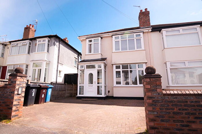 3 Bedroom Semi-Detached House To Rent In Hillcrest Avenue, Liverpool, L36