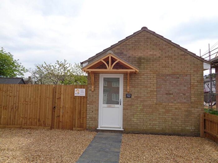 1 Bedroom House To Rent In Chapel Road, Earith, PE28